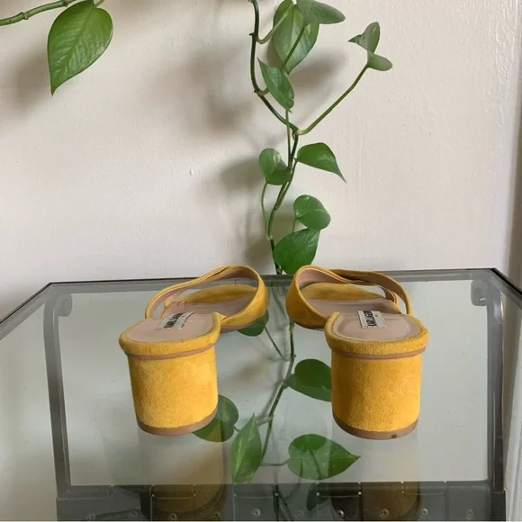 Karl Lagerfeld Fawn Yellow Leather Suede Open Toe Slide Block Heel Sandal Size 6 - Picture 10 of 15